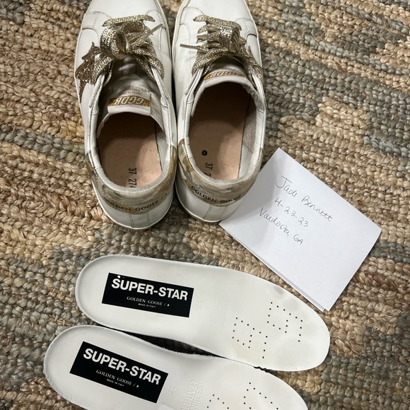 EUC Golden Goose SuperStars size 37 - Picture 5 of 8